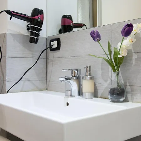 فندق مبيت وإفطار 5rooms روما