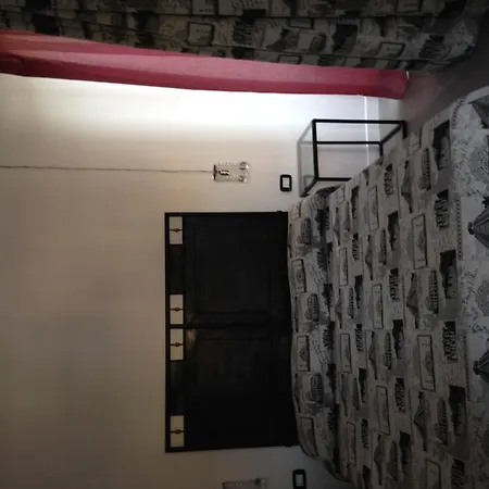 5rooms Bed and Breakfast