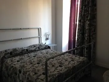 5rooms Bed & Breakfast 3*