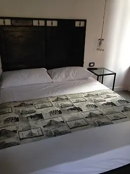 5rooms Bed & Breakfast 3*